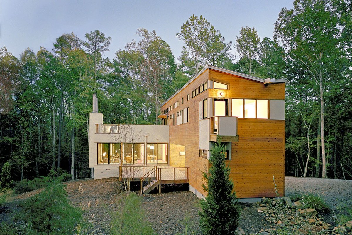 Resolution4Arch's tweet photo. A recent piece by Allison Arieff in the San Francisco Chronicle revisits prefab—and references RES4's Dwell Home.

“Felt anything but standardized.”

That was the point.

https://t.co/bjHwegsRCr https://t.co/PgkUdGASho