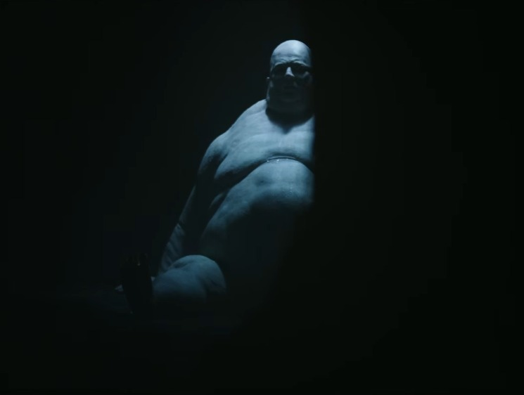 Redfield_1979's tweet photo. Mr. X is now Mr. XXXL

#ResidentEvil #REBHfun https://t.co/QlCAJU1PAL