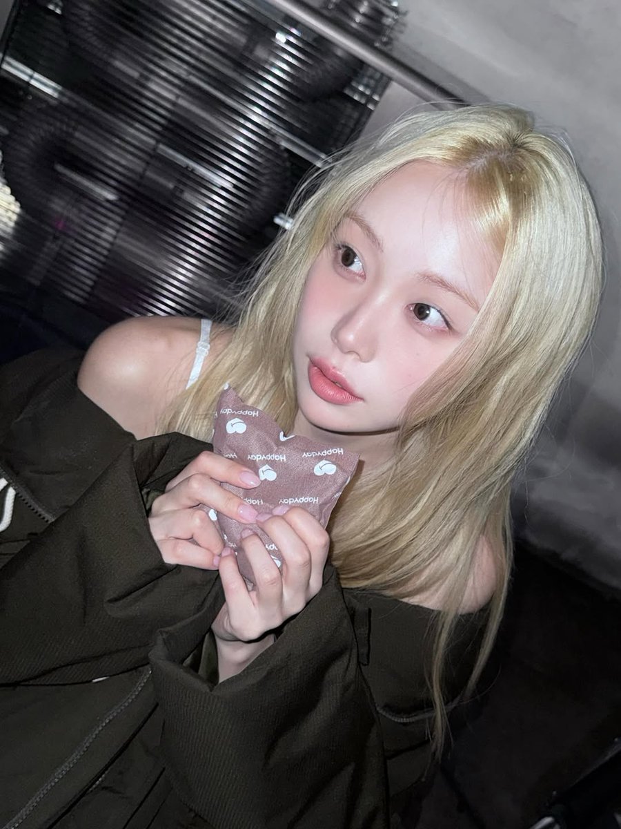 billlie instagram tweet media