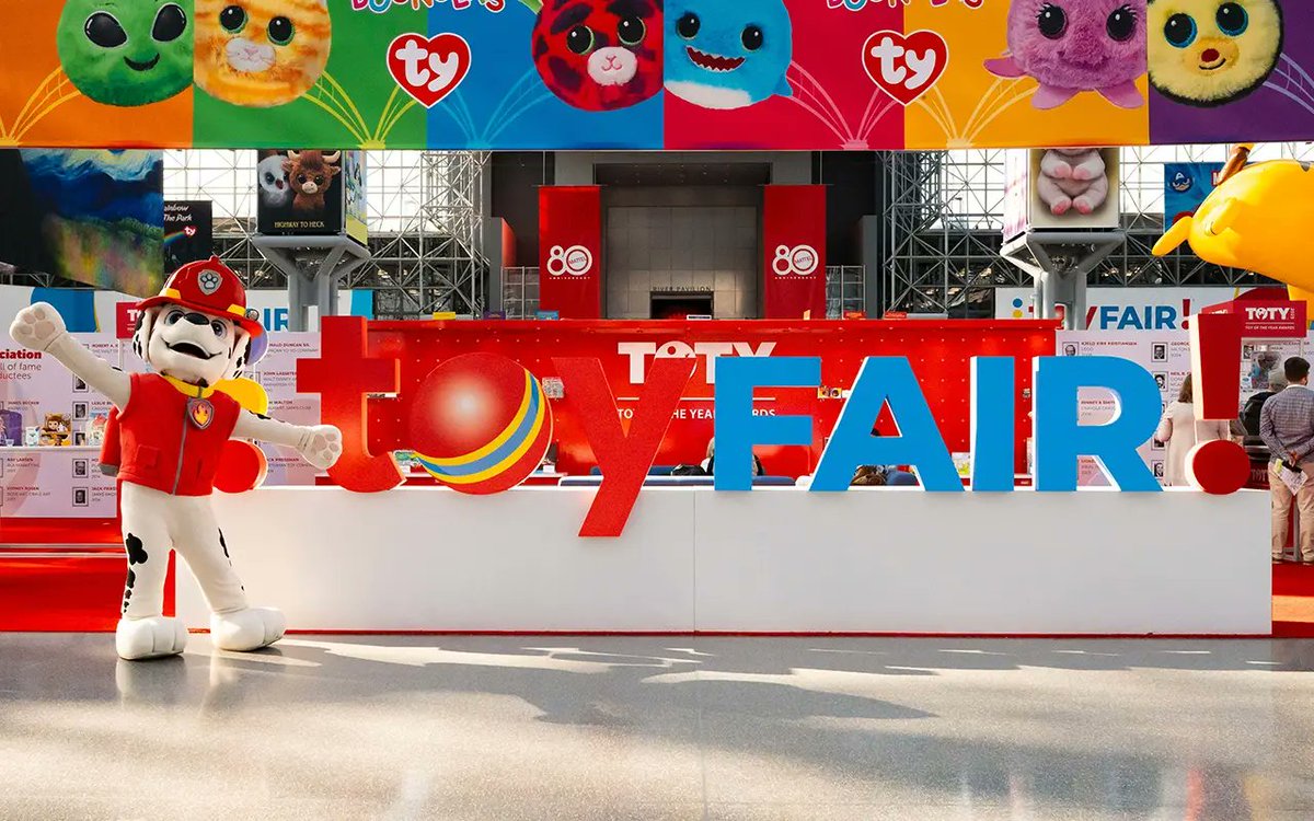 gaynycdad's tweet image. Toy Fair 2026 Top Trend Review - Fine Arts - by George Gensler @chocophilenyc @TheToyAssoc @Hapetoys @Mattel @FaberCastellUSA #toyfairny #fineart #toys #toyfairlife #gifted gaynycdad.com/2026/04/toy-fa… via @gaynycdad