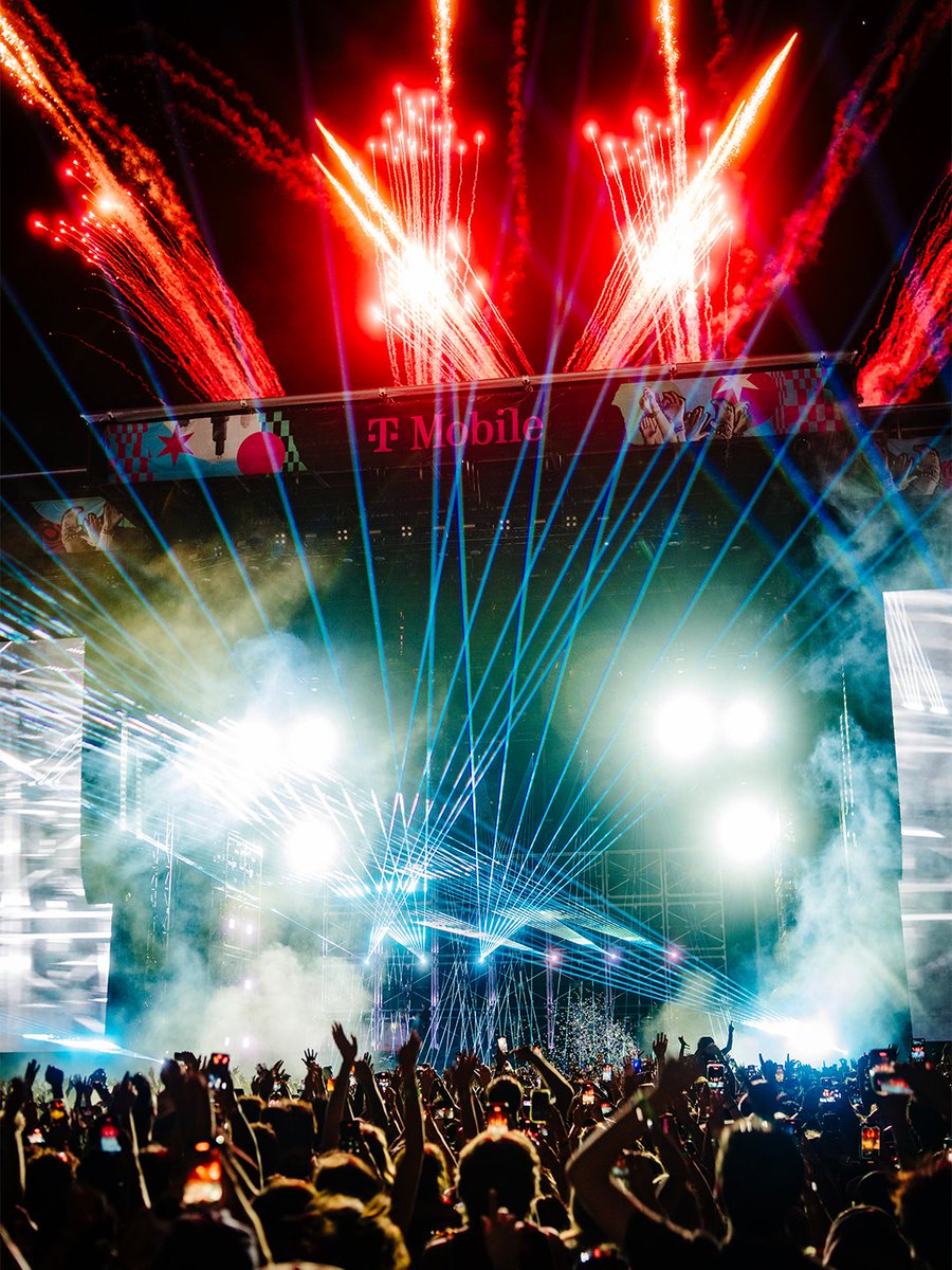 Lollapalooza tweet media