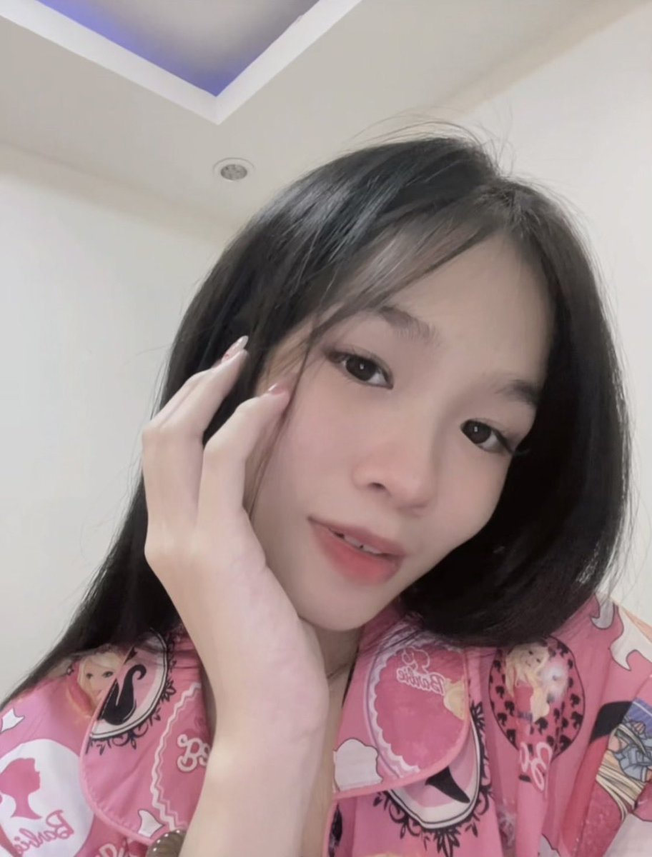 Kครีม tweet media