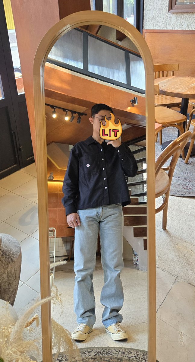 spicynu99et's tweet photo. Nemu celana jeans bagus bgt gilak di oren
Cuttingan oke bikin siluette pas dipake gacor bet. https://t.co/PmlLcWDPcB