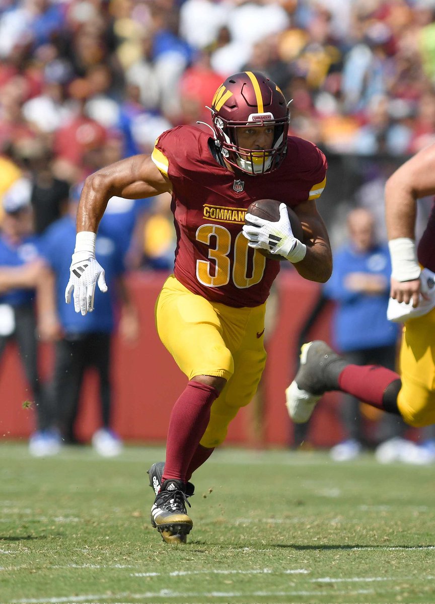 AaronWilson_NFL's tweet image. Veteran free agent running back Austin Ekeler is fully 100% medically cleared for all football activities from the torn Achilles suffered last September vs. #Packers, per #NFL source, and intends to play this season. Expected to draw solid interest. One of the premier