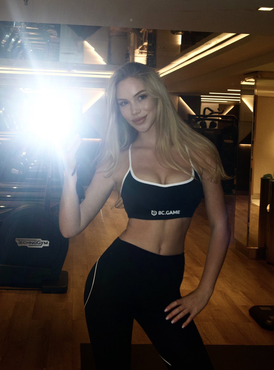 Adelina tweet media