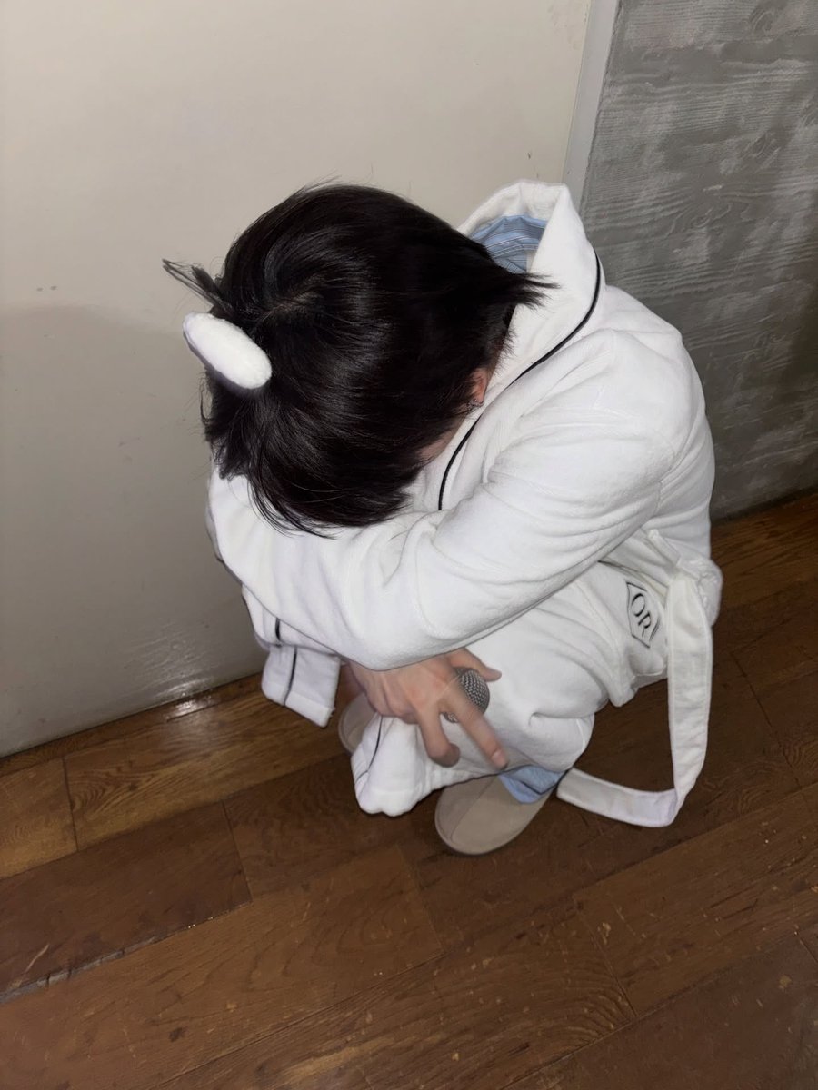 로피 tweet media