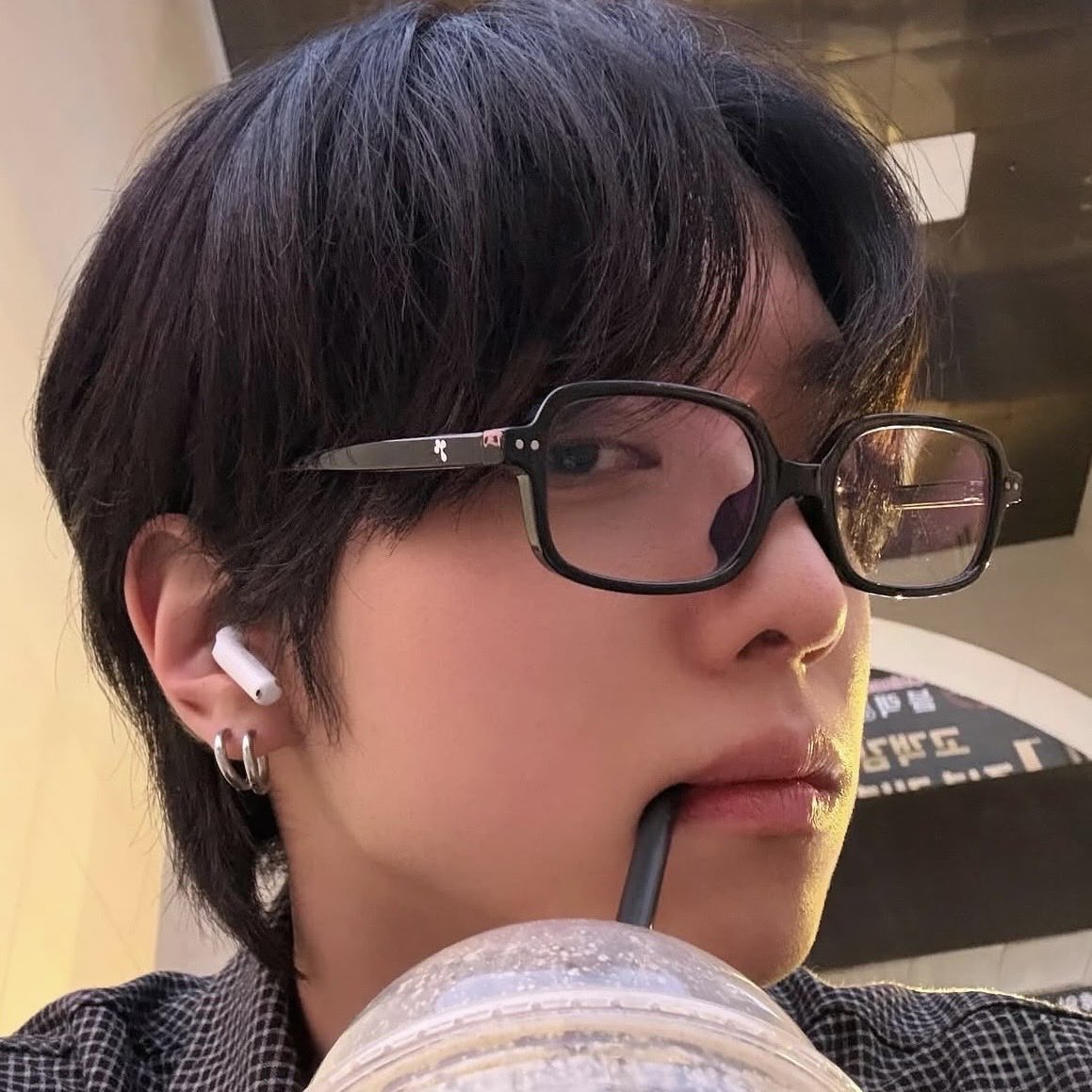 🈁 tweet media