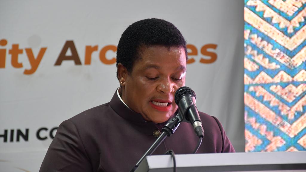 Zim_Archives's tweet photo. National Archives of Zimbabwe+ Century Press hosted Inaugural Live&amp; Visual Exhibition at Cresta Lodge Masasa officially opened by Minister of National Housing Prof Mavima(standing in for VP Mohadi).Diverse institutions celebrated our heritage through digital formats.
#Digital https://t.co/9lh7QnHDO9