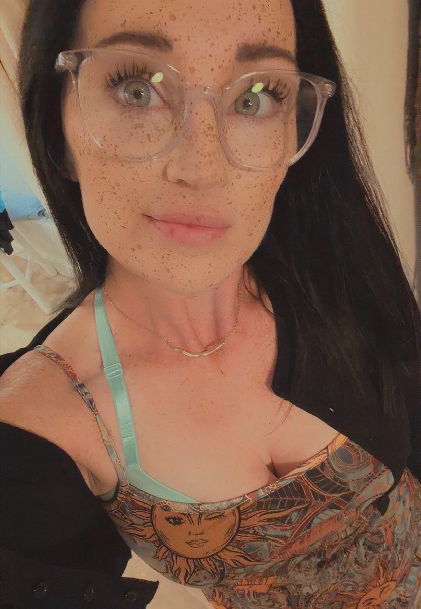 AstroGirl 🌜💨✨ tweet media