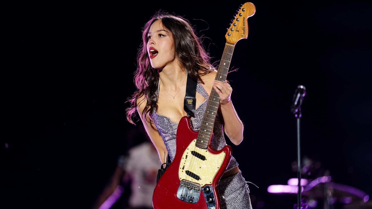Olivia Rodrigo Announces The Unraveled Tour: Everything You Need to Know Details: complex.com/music/a/tracew…