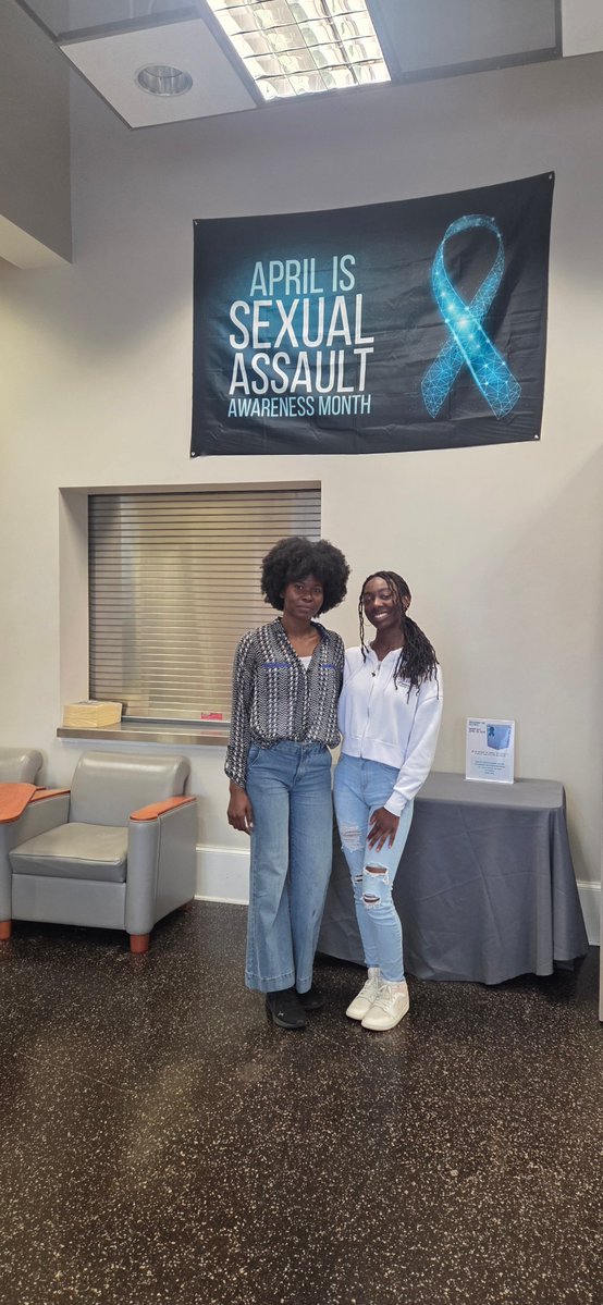 PittCC's tweet image. April is Sexual Assault Awareness Month 💙

For Denim Day, some Student Services staff and students wore denim to stand in solidarity with survivors and raise awareness. Together, we’re creating a community that supports, listens, and speaks out. 👖
#pittcc #denim