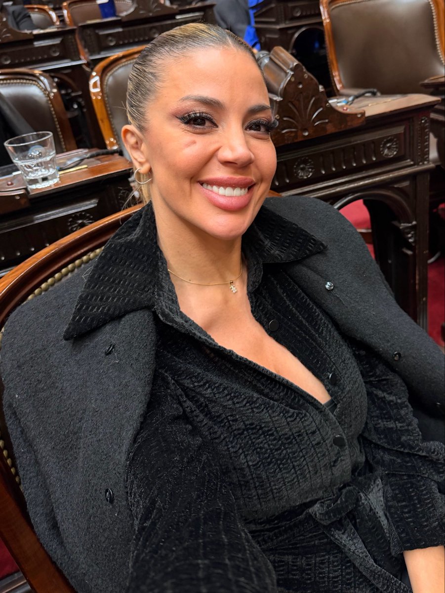 virginia gallardo tweet media