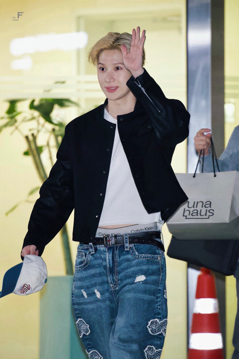 tm_f_orme's tweet photo. 260430

#태민 #TAEMIN #テミン #泰民 https://t.co/Sog6W2GYGS