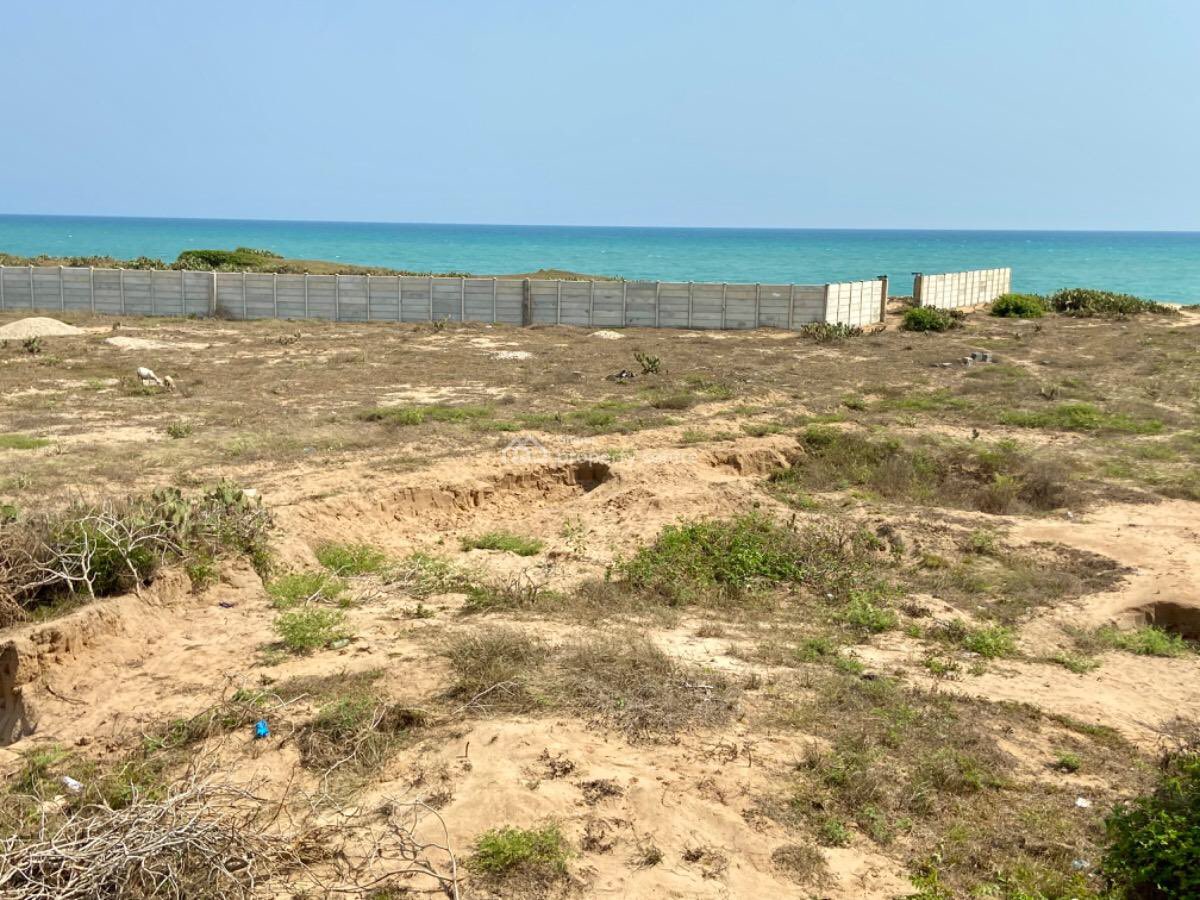 1kobby_mike's tweet photo. Wake up to ocean waves. 🌊
Beach land for sale in Prampram
Build your dream home, resort, or private escape.

Titled documents available
Direct beach access 
Fast developing area

This is the Accra coastline you can still afford. 

📞 Call/WhatsApp: 0242090454

#BeachLandGhana https://t.co/5k6yLz8nPW