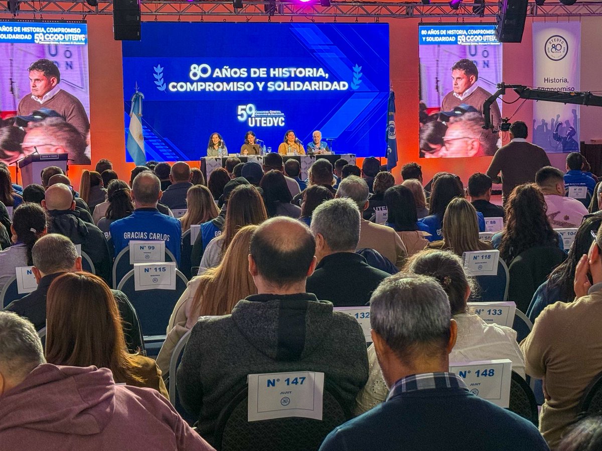 UTEDYCNacional's tweet photo. #59CGOD | A 80 años de la fundación de UTEDYC, las y los congresales deciden nombrar a este Congreso bajo un lema que sintetiza la identidad y la historia compartida: “80 años de historia, compromiso y solidaridad”. https://t.co/XVRTaMm1Z1
