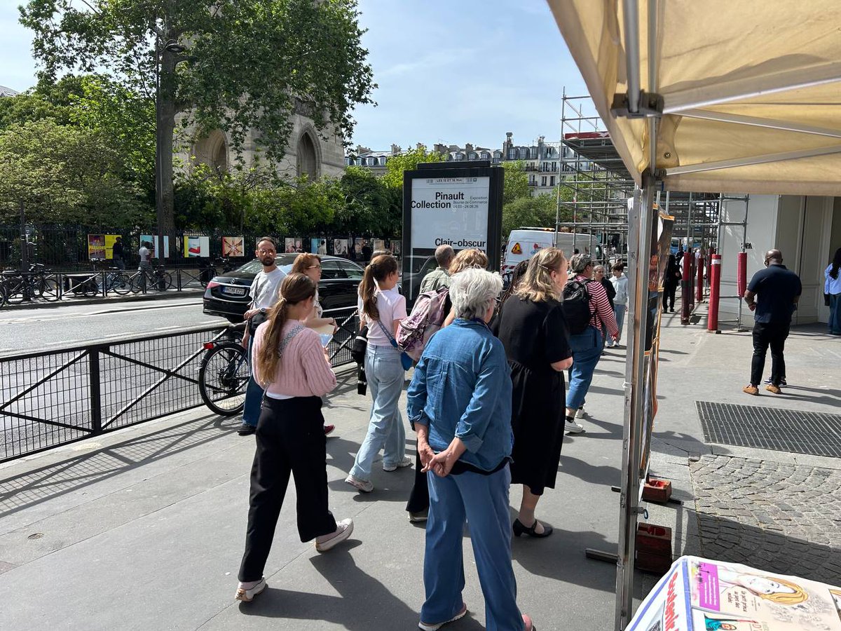 4FreedominIran's tweet image. 8. Paris, April 28–29: PMOI supporters host a photo exhibition and book stall to condemn the regime’s executions and demand a democratic republic led by the Iranian Resistance.
#StopExecutionsInIran #NCRIAlternative
