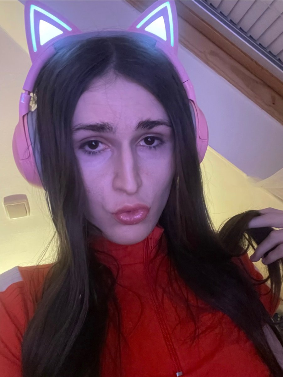 TSechFuckdoll's tweet photo. Born a doll &amp; a doll will I stay
No days off, no pauses, dolled up every single day

I go live on twitch, so that we can talk and play
Go ahead, call me a bitch, if u ain't got nothing better to say

#transdoll #twitchtgirl #transprincess #cutetgirl 
#translover #trans #tgirl https://t.co/SBdIjFzMh3