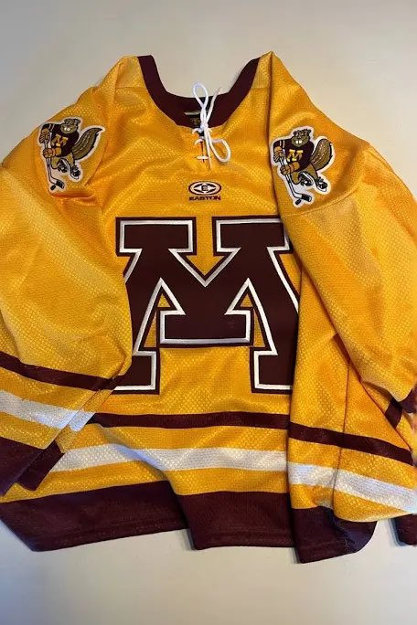 chicdigme's tweet photo. @FutureGophers @MNState0fHockey @MN_NCAA @MNHockeyStar @CCMHockey @Mariucci_Guy Have to bring back these 3 https://t.co/cPy5iz3ntX