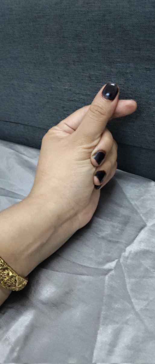 FdomAtelier's tweet photo. Waiting my sub to do my monthly pedi and menicure. Me time. https://t.co/pgKnzZrybr