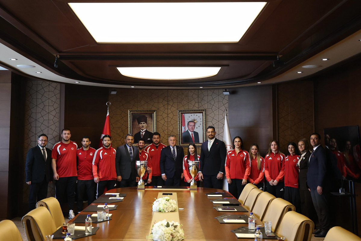 Dr. Osman Aşkın Bak tweet media
