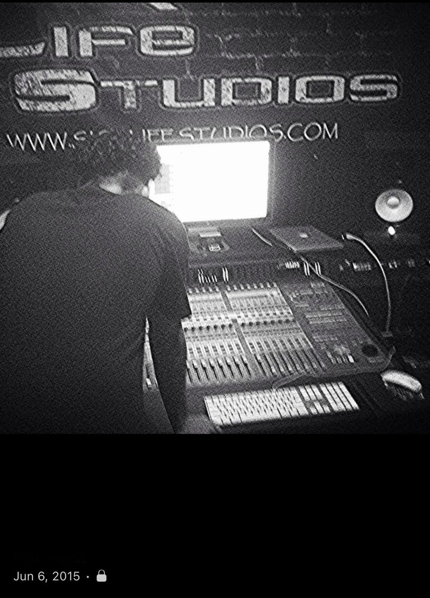 ADRODEUCE4's tweet photo. Started my music journey 10 years ago. First at as an intern at 17 years old at a Griffins, then interned at Sick Life Studios producing &amp; threw concerts. In this journey you get to see who’s really with you and who’s just a distraction. I’m who I say I am, the haters hate. https://t.co/0JjRR5IUH5