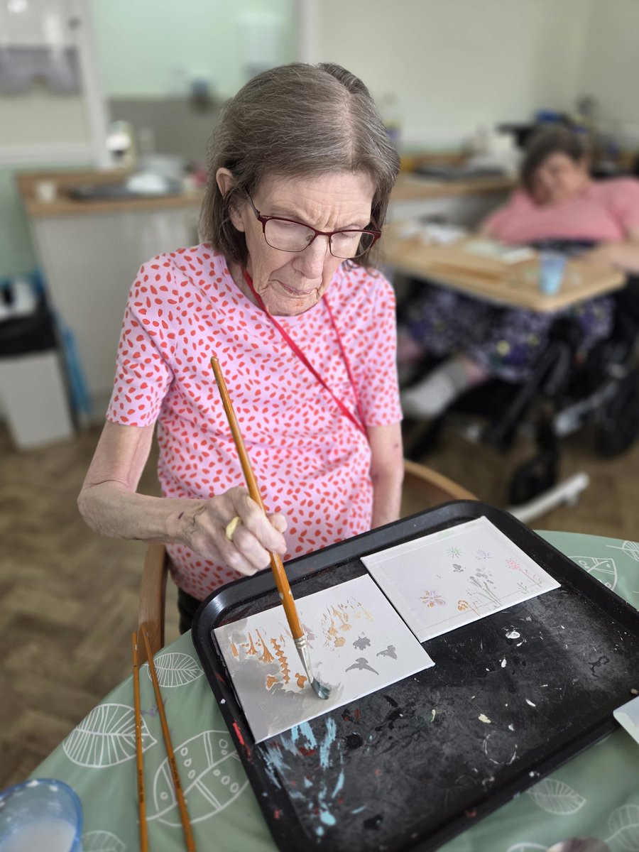 Bristolcarehome's tweet image. 🎨 Creative Days at Field House! 🌸

We’ve had a couple of wonderfully crafty days here at Field House!

On Tuesday, we got creative painting clay pots and experimenting with some ‘invisible’ paint! 🌼✨

#FieldHouseFun #CreativeDays #ArtsAndCrafts #SpringVibes