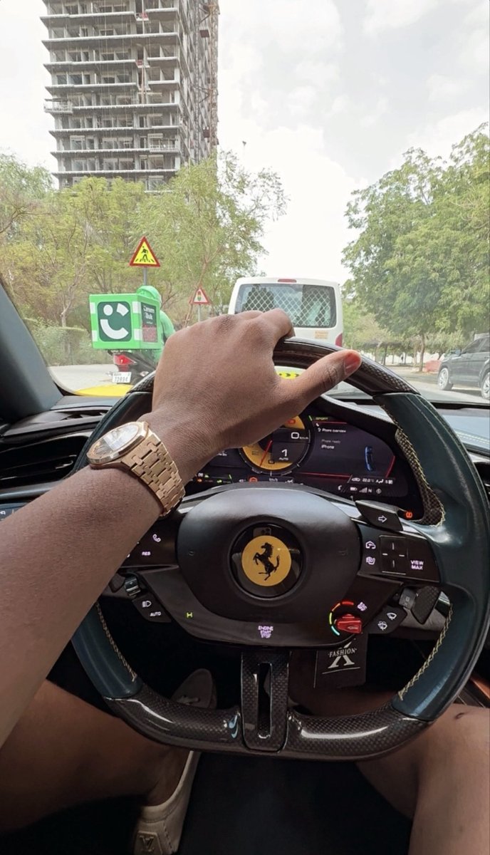 Zazee car tweet media