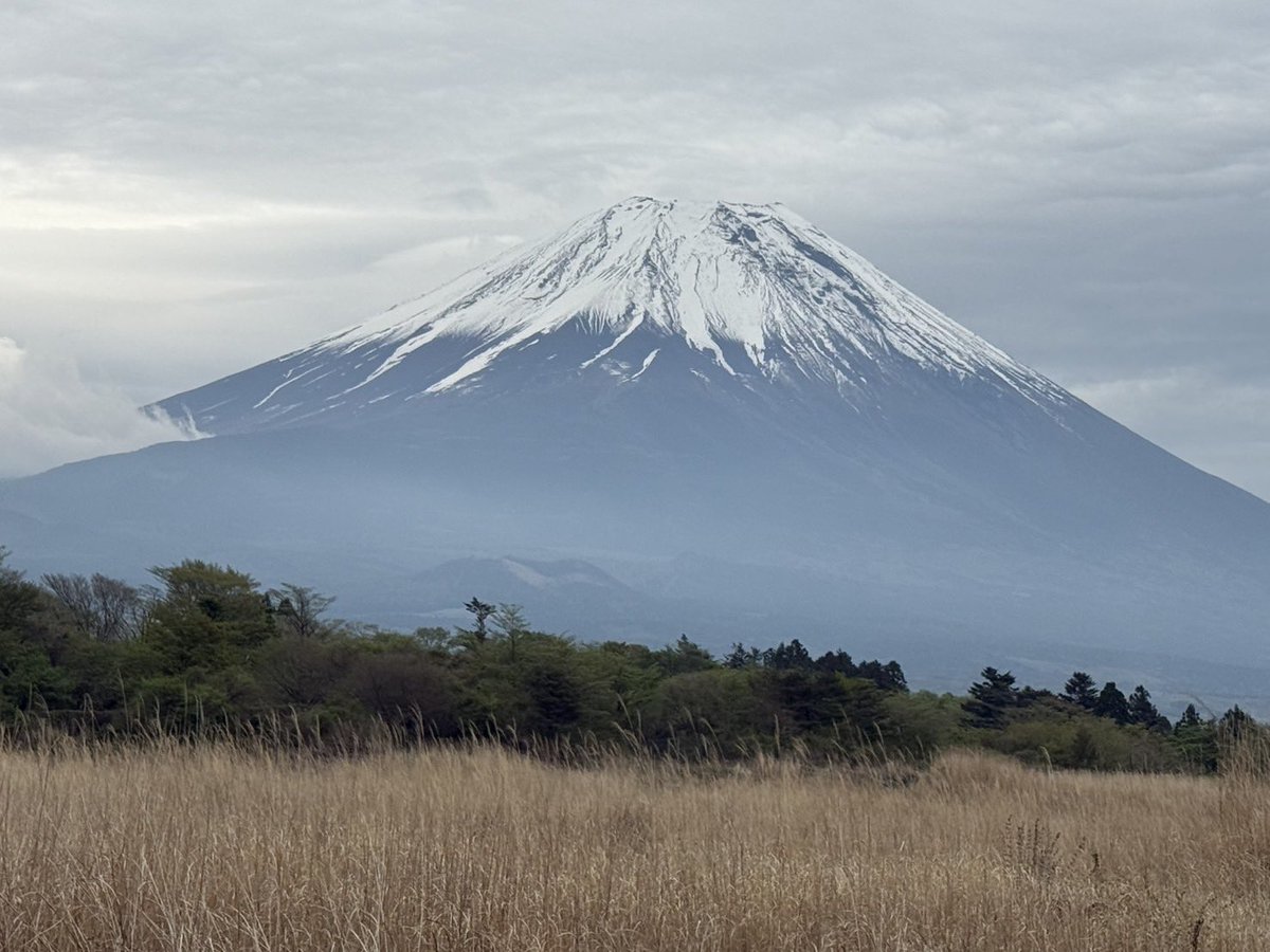 RobinChibi's tweet photo. 富士山五合目須走口に行ったのでそのまま富士山一周ドライブへ
須走口→山中湖→本栖湖→朝霧 https://t.co/z5iDEpFNbJ