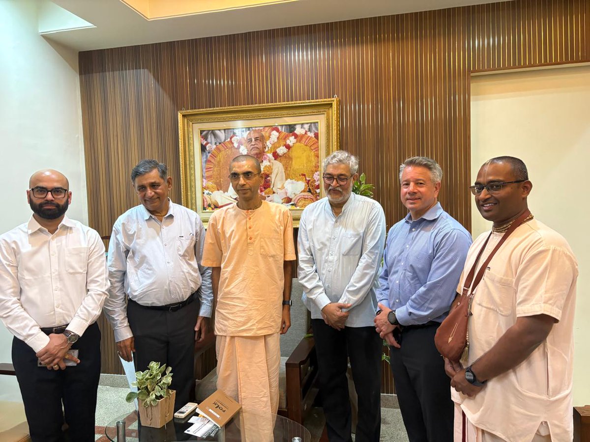 DharkarPDA's tweet image. Along with the structured sessions and technical discussions, this experience offered a moment to reflect—on balance, perspective, and the larger purpose within as well as beyond our professional engagements.

#Gratitude #Jaipur #Experiences #BeyondWork #MeaningfulMoments