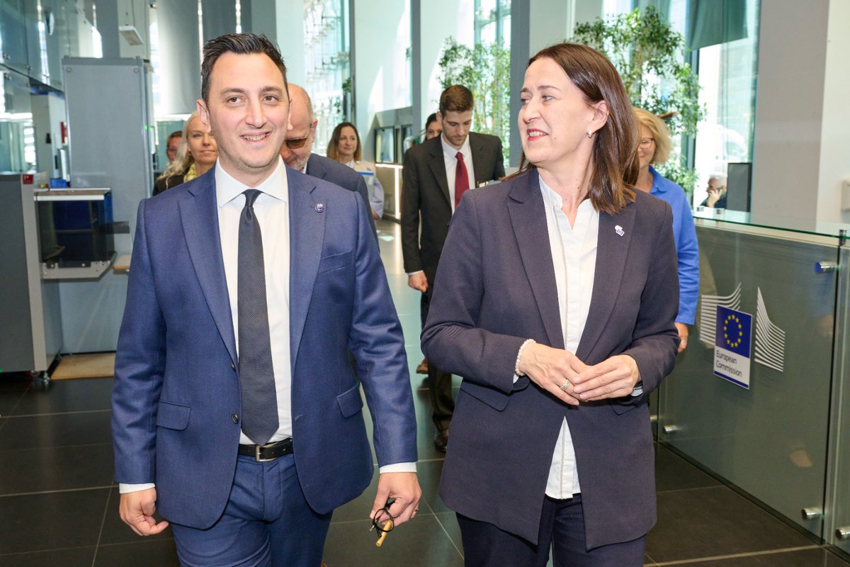 EESC PRESS tweet media