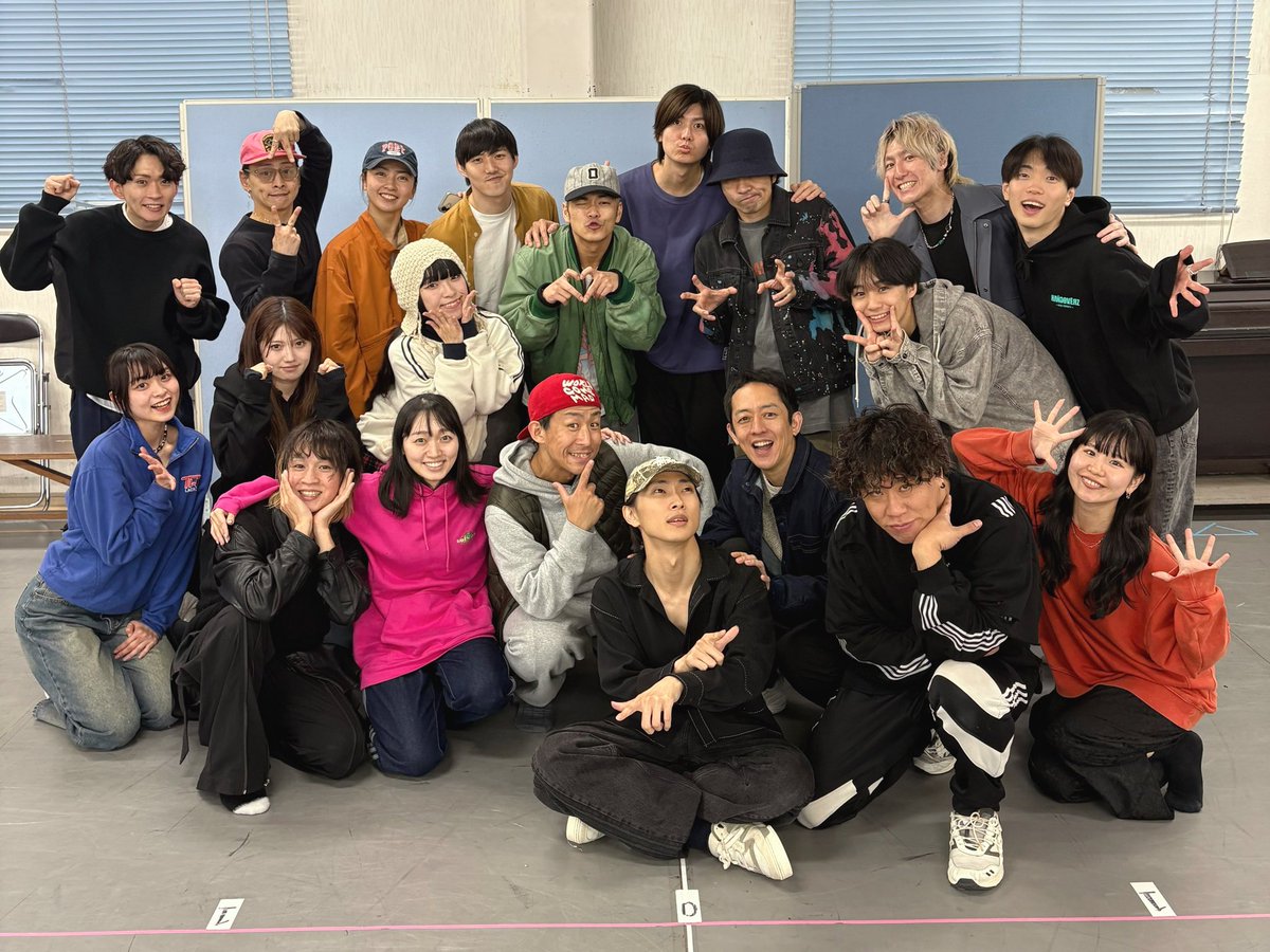 梅棒 21st STAGE『ラヴ・オール!!』
本日も通し稽古を行いました！
初日まで1ヶ月きりましたので、ここからさらにギアあげていきます！
#梅澤 #ラヴオール
umebou21st.dynamize.net