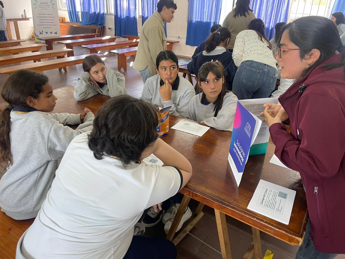 cpa_ferrere's tweet image. (1/3) #URUGUAY 🚀 Recientemente, en el marco del Día Internacional de las Niñas en las TIC, nos sumamos a #TechyxelDía, jornada impulsada por @CutiUy, que nace con el objetivo de acercar la tecnología a nuevas generaciones.