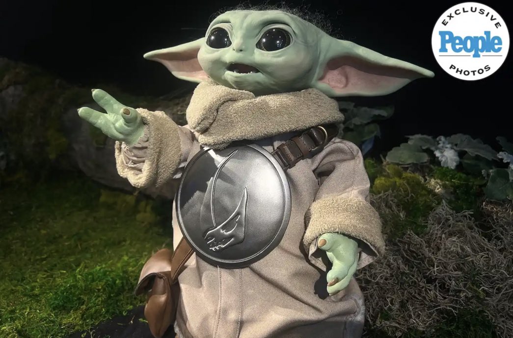 Star Wars Holocron tweet media