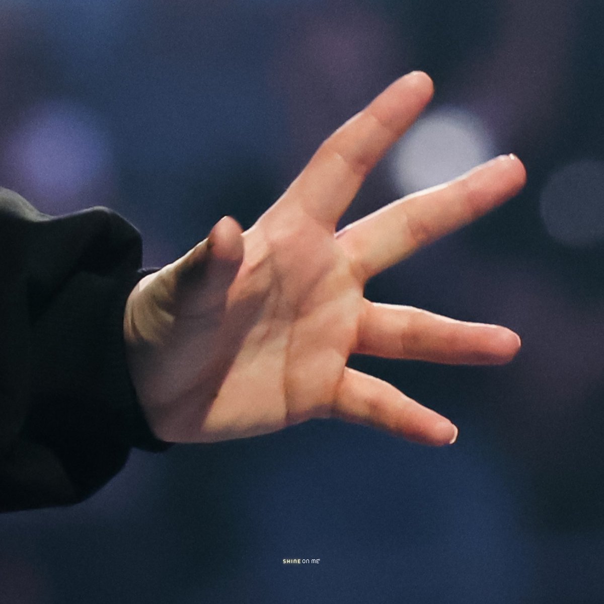 260426
DOUBLE UP in KAOHSIUNG
에스쿱스
👋🏻

#세븐틴 #SEVENTEEN
#에스쿱스 #SCOUPS #최승철 #승철 #エスクプス
<a href="/pledis_17/">세븐틴(SEVENTEEN)</a>