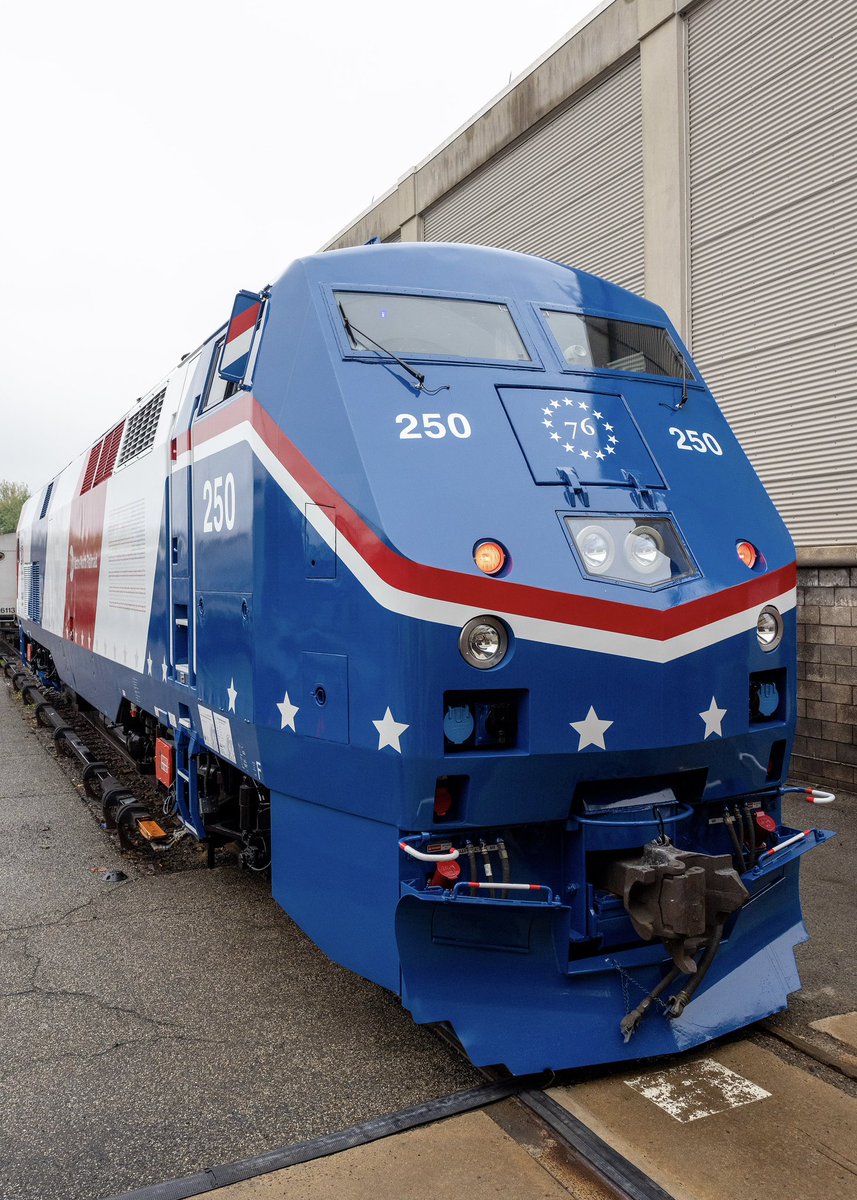 Metro-North Railroad tweet media