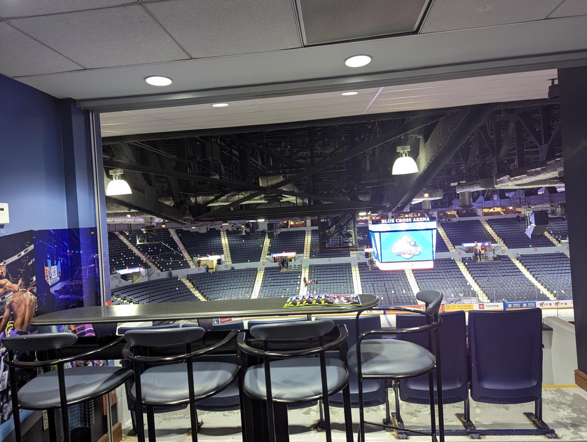 BlueCrossArena's tweet photo. @starsonice comes to @BlueCrossArena May 5 ⛸️

Upgrade your night with a private suite for premium views and space

Clear bag policy https://t.co/KTOTnpPFfx
Parking https://t.co/mxHl265LFd
Suites info https://t.co/Dm8X6kdHq4 https://t.co/NF10YDILrd