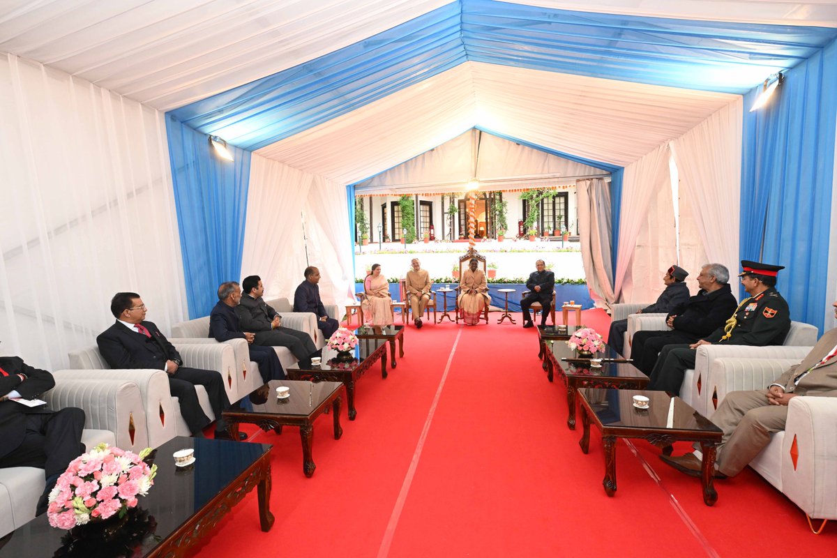 rashtrapatibhvn's tweet photo. President Droupadi Murmu hosted an 'At Home' reception at Rashtrapati Niwas, Mashobra, Shimla. https://t.co/12GgjCMBf9