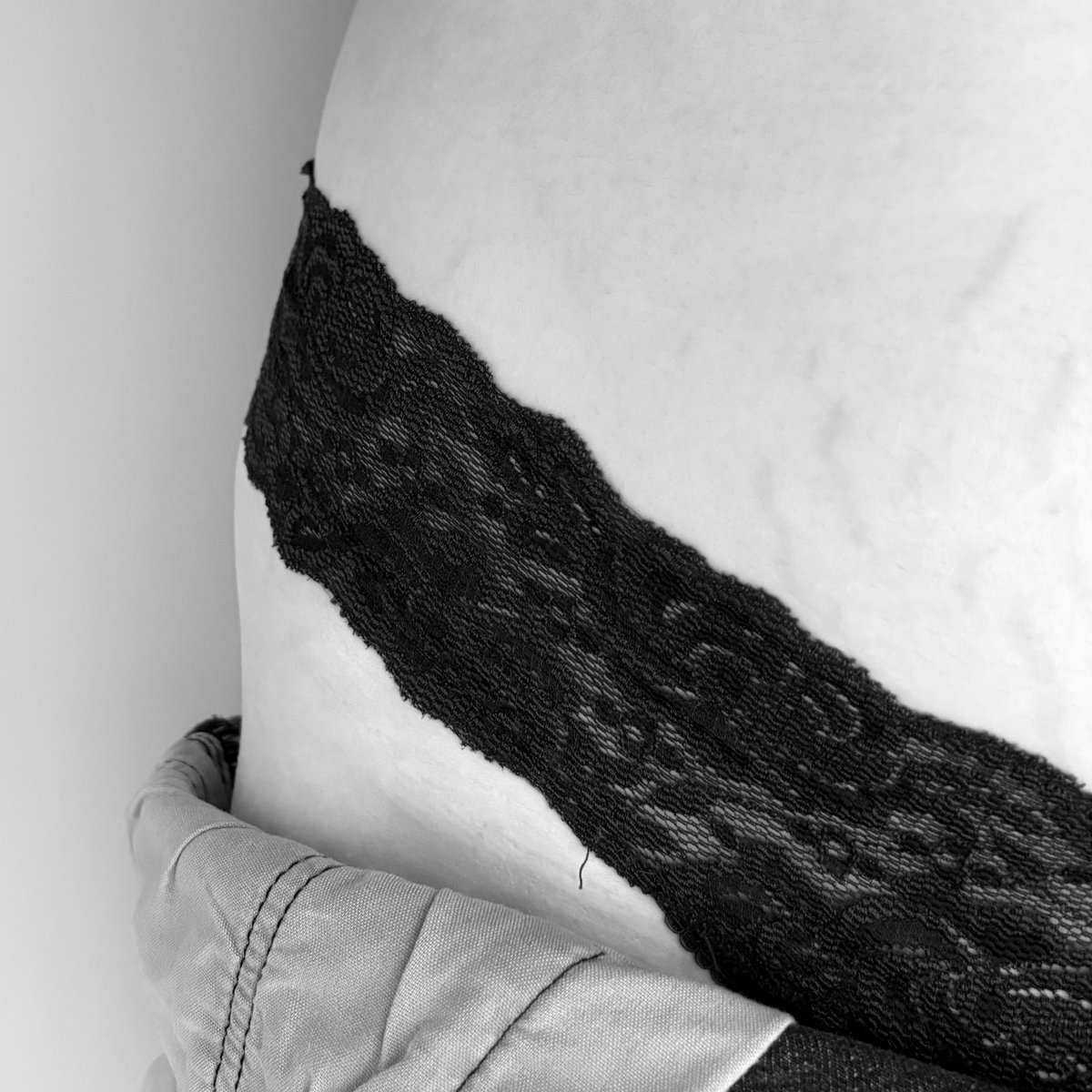 Lee || nsfwtwt tweet media