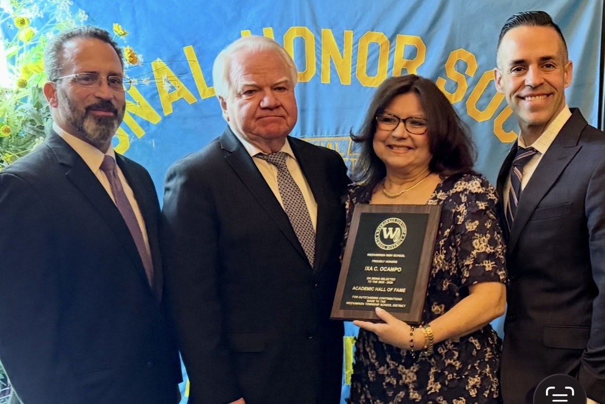 RobFerullo4's tweet photo. Congrats to our newest Hall of Famer-Ixa Ocampo! ⁦@EricCrespoEDU⁩ @FAmato53 @bcalligy @WeehawkenTSD https://t.co/P2cI6LuFLC