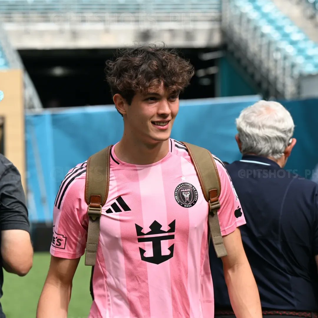 bestofbearman's tweet photo. OB with the Inter Miami shirt 🩷

📸:pitshots_ph https://t.co/RSkfleWbOR