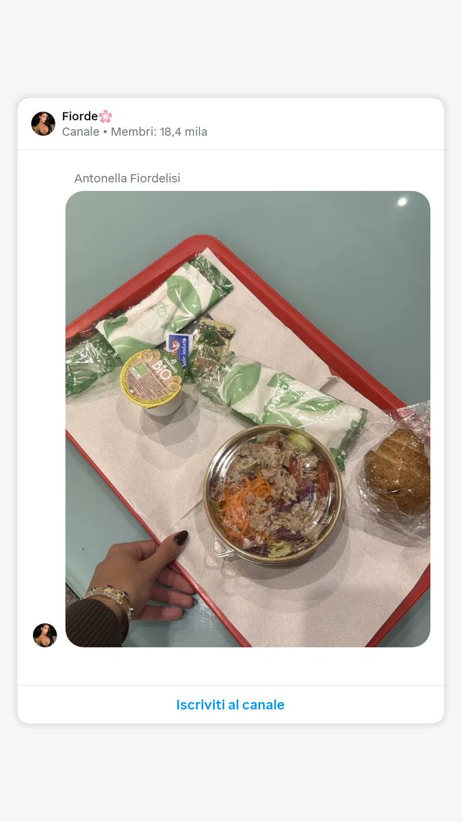 GiovannaDAles20's tweet image. Buon pranzo Rai
#Antonella 
#fiorde