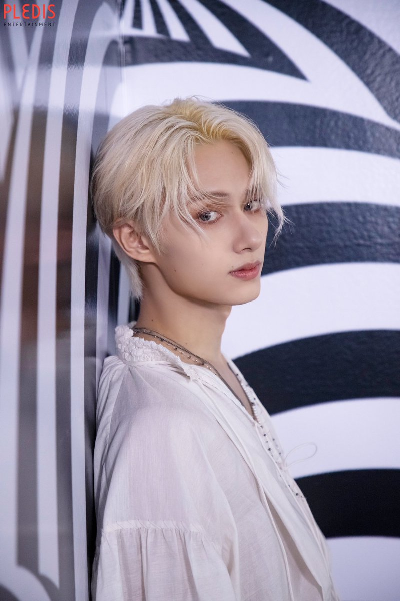 문준휘 금발 tweet media