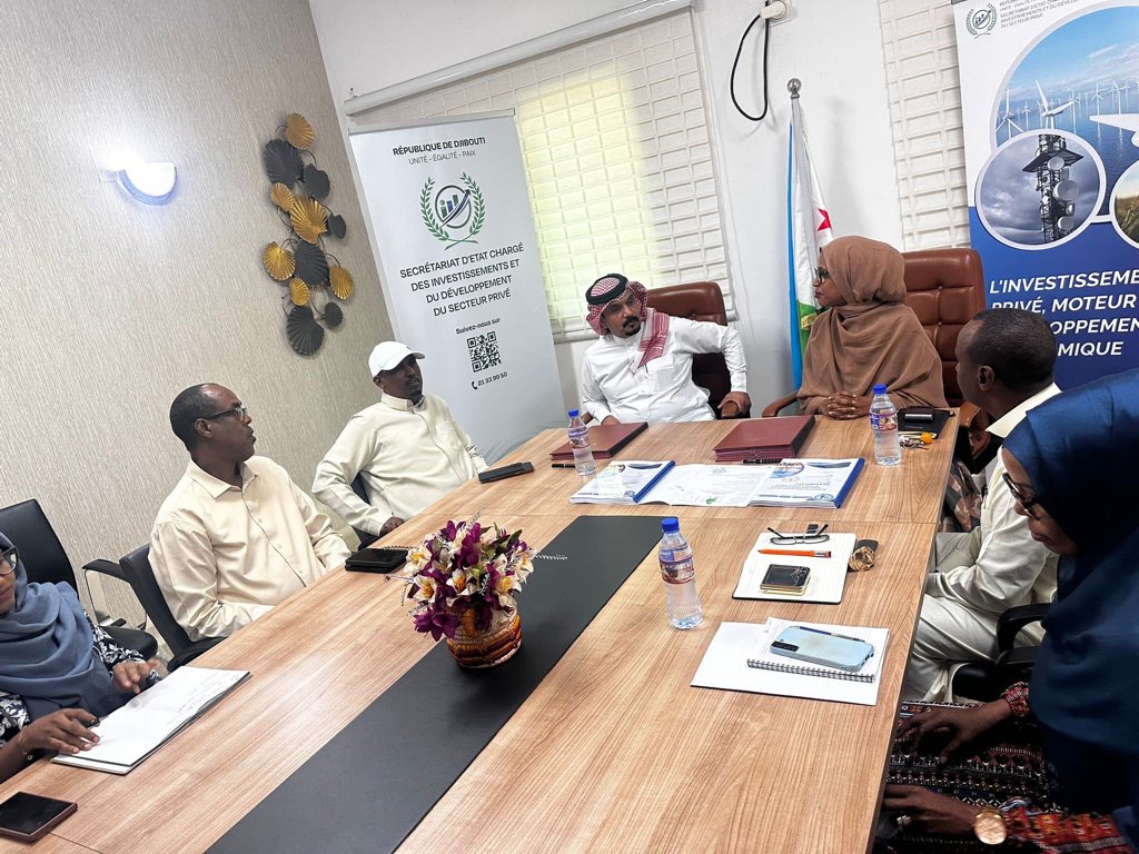 doingbusinessdj's tweet photo. Signature d’un accord pour créer un centre d’exploitation du bétail (400 ha), avec transformation de viande, cuir et laine.
Investissement de 10 millions $, plus de 400 emplois, au profit de Tadjourah et Obock. https://t.co/WU0z3vitt2