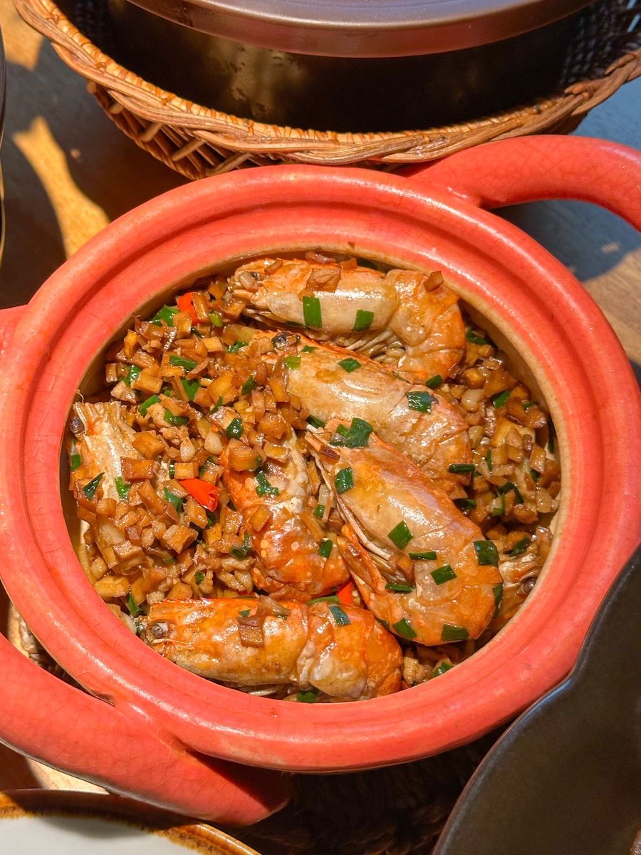 RTKING48204385's tweet image. Sunday mornings = homemade pancakes + board games + 0 alarms  Cherishing the slow, silly moments with my favorite humans. #FamilyTime #SlowLiving