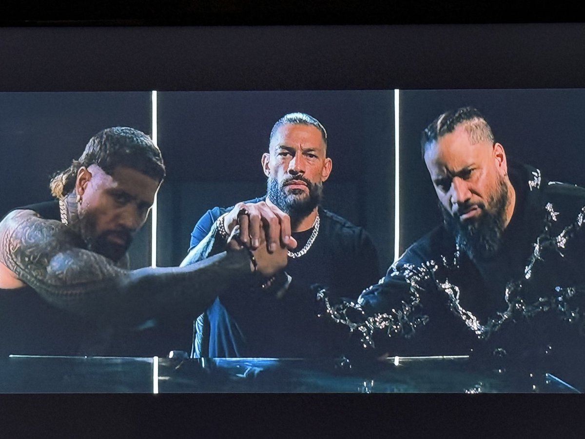 WrestleconAndiz's tweet image. The First Family will be entirely different from The Bloodline storyline.

Roman the greatest of all time with the greatest tag team of all time 

All sitting at the table together..

Not following Romans rules no

All together united as one..

If you say this is the same thing