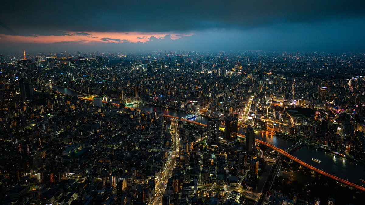 MyChoice_Global's tweet photo. In Tokyo, the most coveted tables aren’t found—they’re earned. Reserved months, sometimes a year ahead, these intimate counters are sustained by loyal regulars. To dine here is not just to eat, but to be quietly admitted into a world few ever enter.

Japan Vision Dining

#tokyo https://t.co/o7qxracHiX