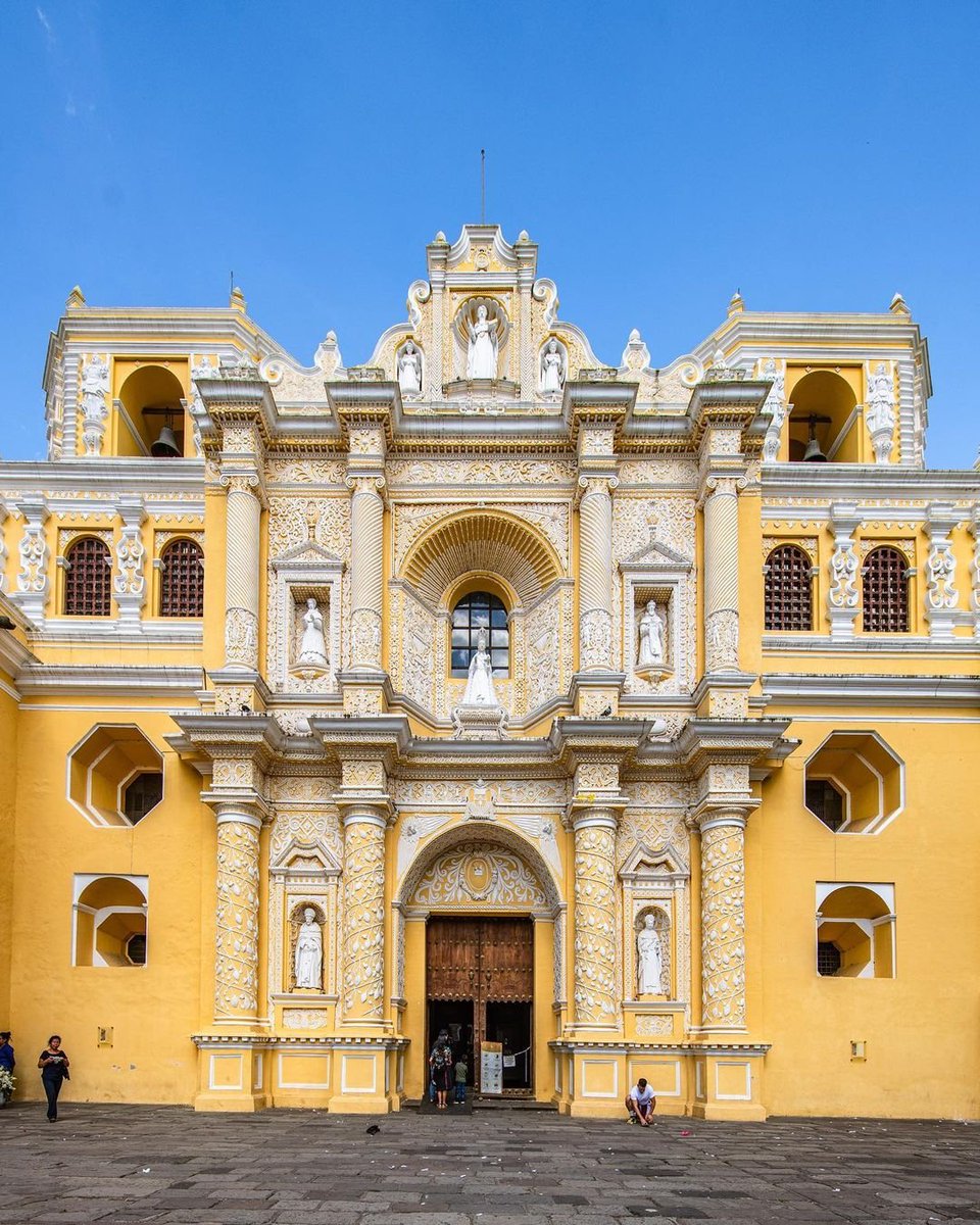 Central American Catholic Aesthetics tweet media
