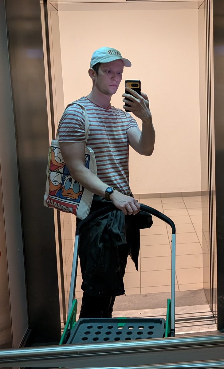 Nick is in Antwerp tweet media
