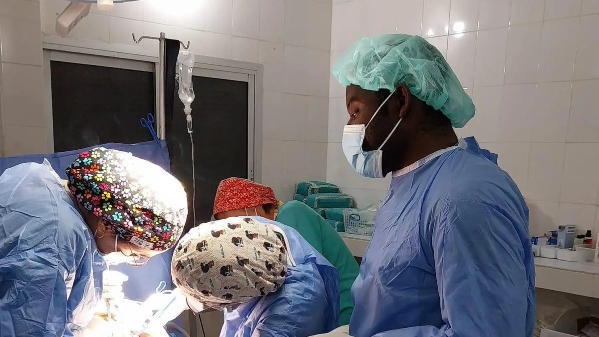 España es el "único país de la UE" que no exige un examen clínico ni supervisión a los médicos extranjeros