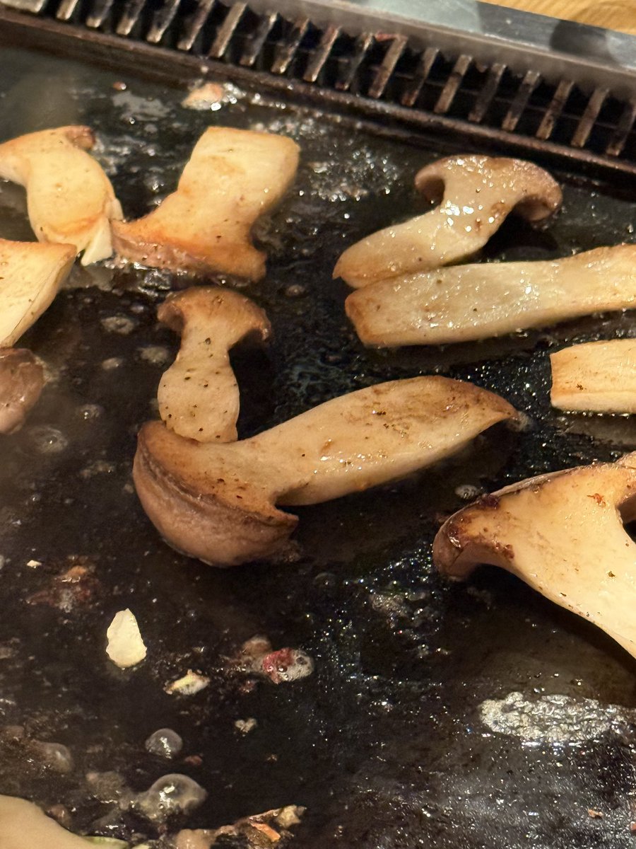 肉まん様 肉まんD (@JHffIcNhEuUupLa) / Posts / X